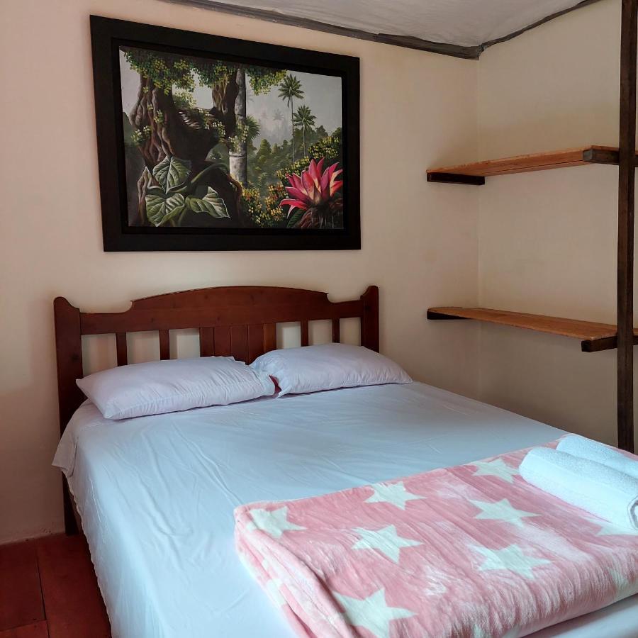Hostal La Pijarana Salento Exteriör bild